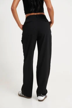 Pants><noscript><img width=
