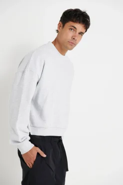 Hoodies & Sweaters><noscript><img width=