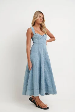 Denim><noscript><img width=