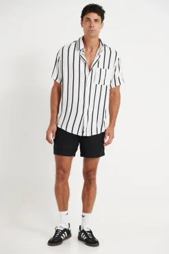 Shorts><noscript><img width=