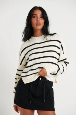 Knitwear><noscript><img width=