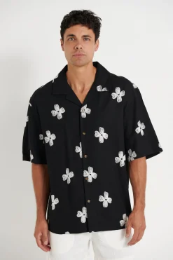 Shirts><noscript><img width=
