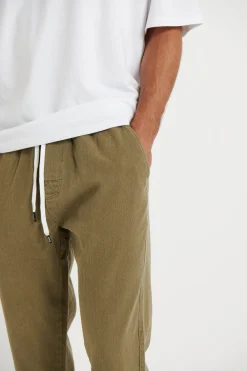 Pants><noscript><img width=