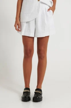 Sets>Sasha u0026 Indikah Halo Short White
