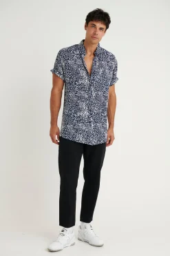 Shirts><noscript><img width=