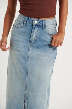 Denim><noscript><img width=