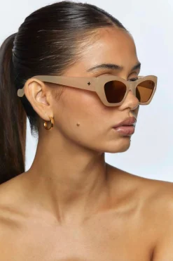 Sunglasses><noscript><img width=