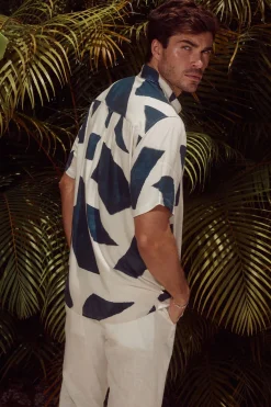 Shirts><noscript><img width=