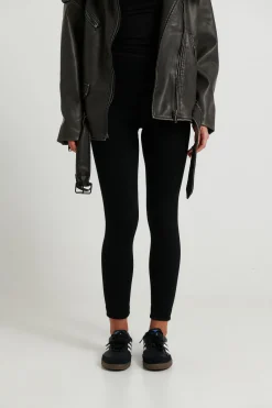 Pants><noscript><img width=