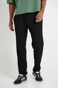 Pants><noscript><img width=