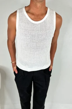 Tanks><noscript><img width=