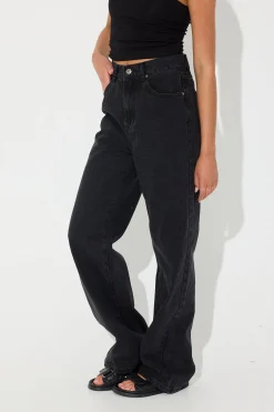 Pants><noscript><img width=