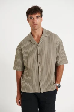 Shirts><noscript><img width=