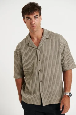 Shirts><noscript><img width=