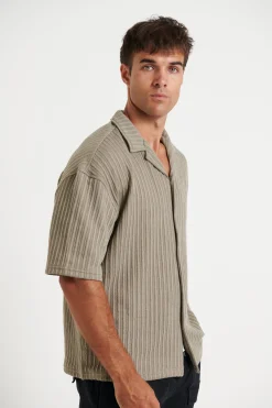 Shirts><noscript><img width=