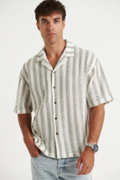 Shirts><noscript><img width=