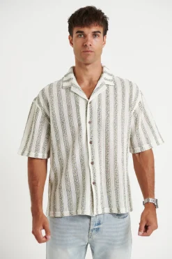 Shirts><noscript><img width=