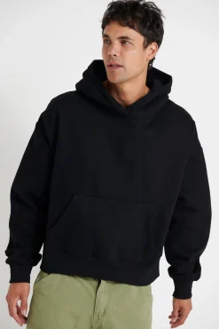 Hoodies & Sweaters><noscript><img width=