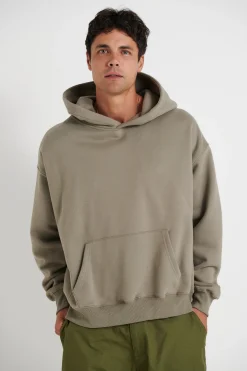 Hoodies & Sweaters><noscript><img width=