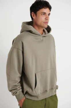 Hoodies & Sweaters><noscript><img width=