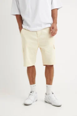 Shorts><noscript><img width=