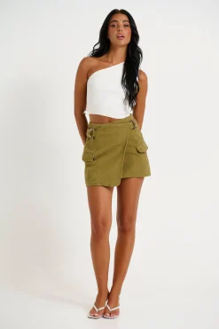 Skirts><noscript><img width=