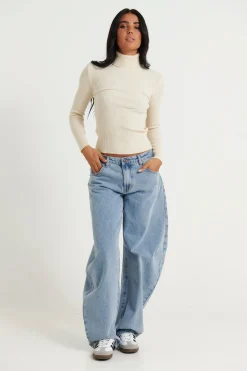Knitwear><noscript><img width=