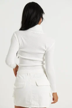 Knitwear><noscript><img width=