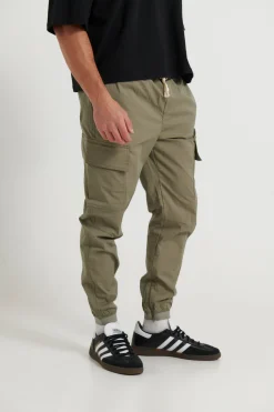 Pants><noscript><img width=